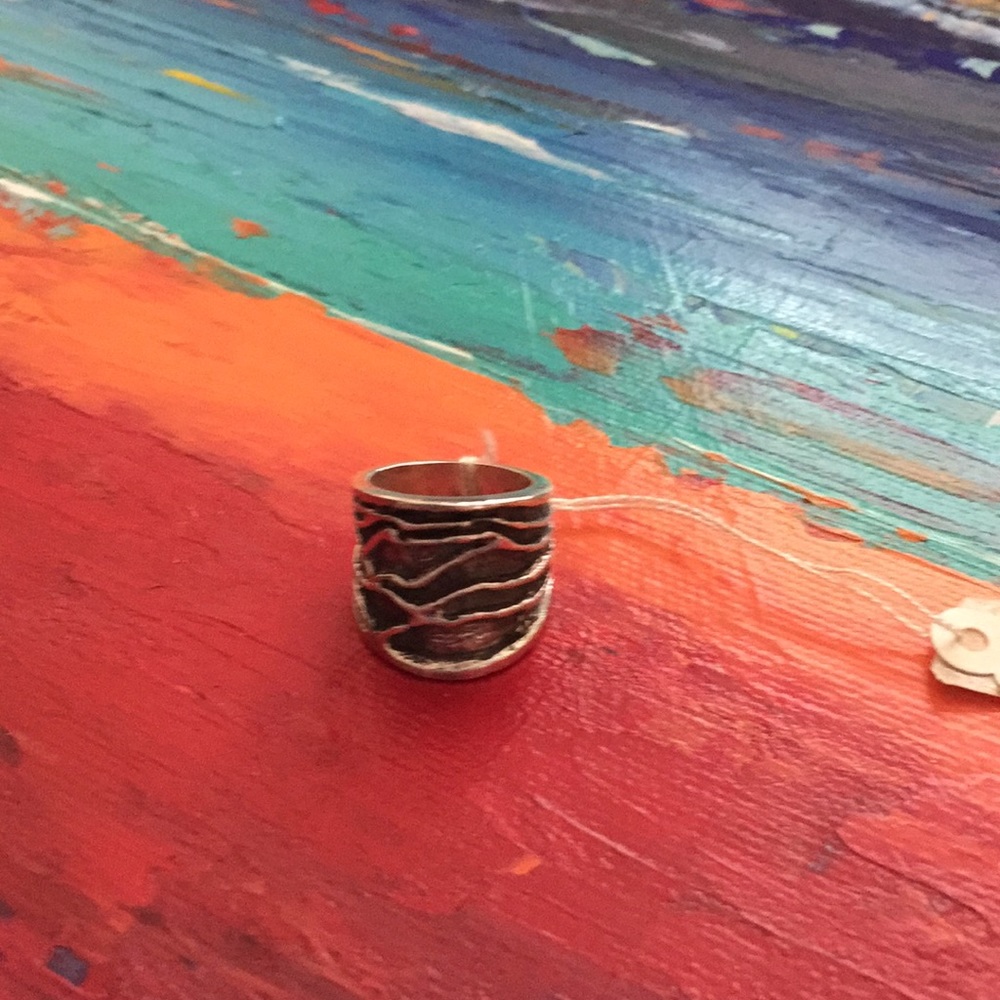 Unique Ring - image 1